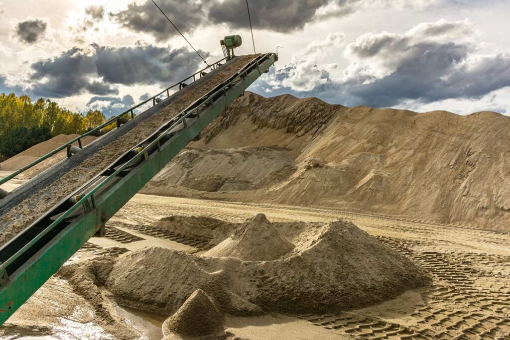 4 Factors To Find The Best Florida Trucking Or Aggregate Supplier